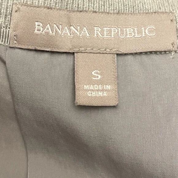 BANANA REPUBLIC Blouse Womens Small Hab Back Vneck Lightweight Gray Wool - Picture 3 of 8